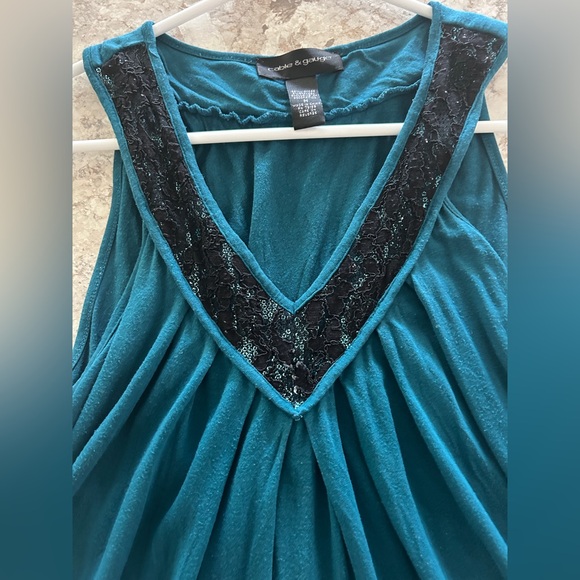 Cable and Gage Tank Top Medium - Picture 5 of 8